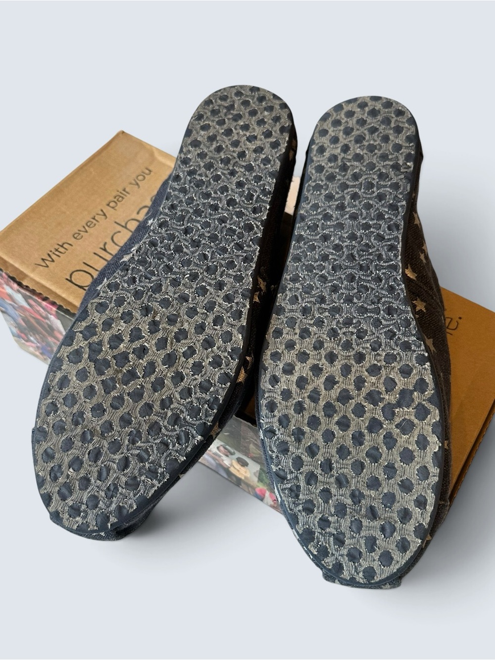 TOMS Women's Slip On Classics Navy Stars 9 - Picture 3 of 8